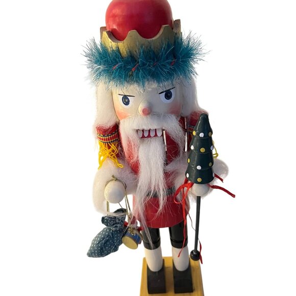 Vintage Wooden Nutcracker King Figurine With Christmas Tree & Gift Bag 12" Tall - Picture 3 of 5